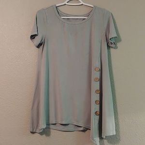 💲3 for 15💲Sage green tunic